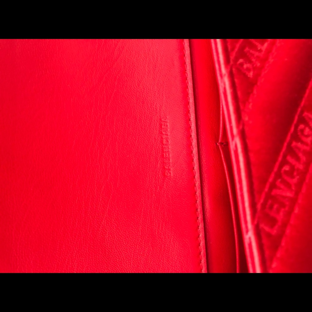 Balenciaga BB Wallet on a Chain - Picture 4 of 8